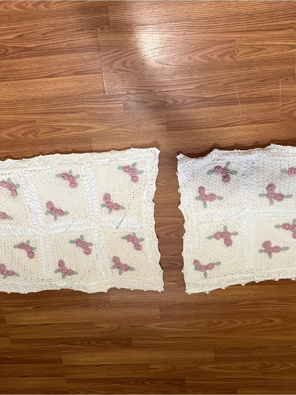VTG Handmade Crochet Pillowcases Flower with Pearl Center x 2.